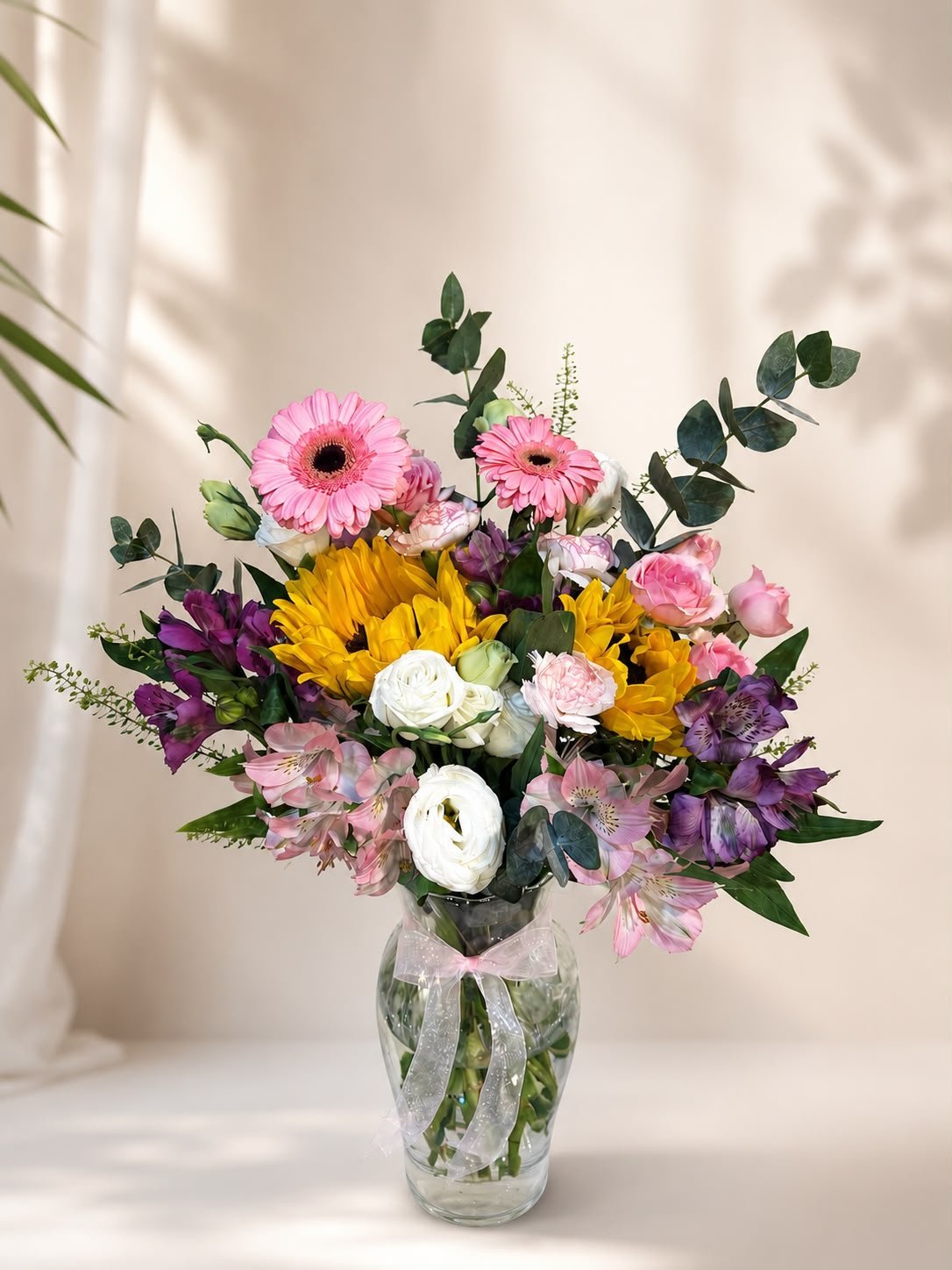 2026/08/1000061351.jpg Premium Blooms in vase - Image 1